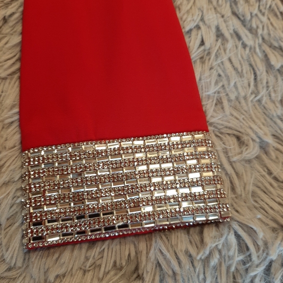Studio City One-Shoulder Jewel Cuff Red Dress Size Large - Picture 7 of 15